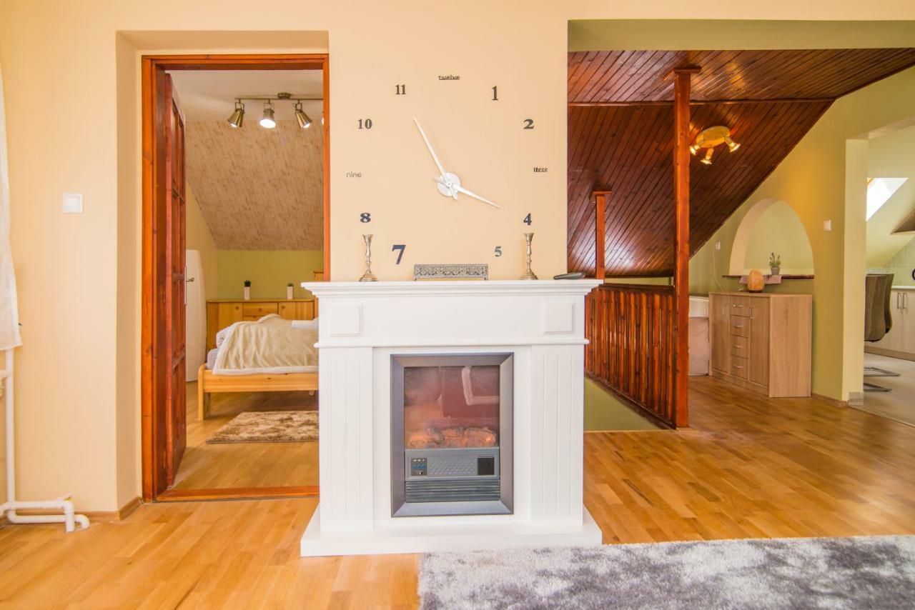 Oeskarszt Apartman Urkut المظهر الخارجي الصورة